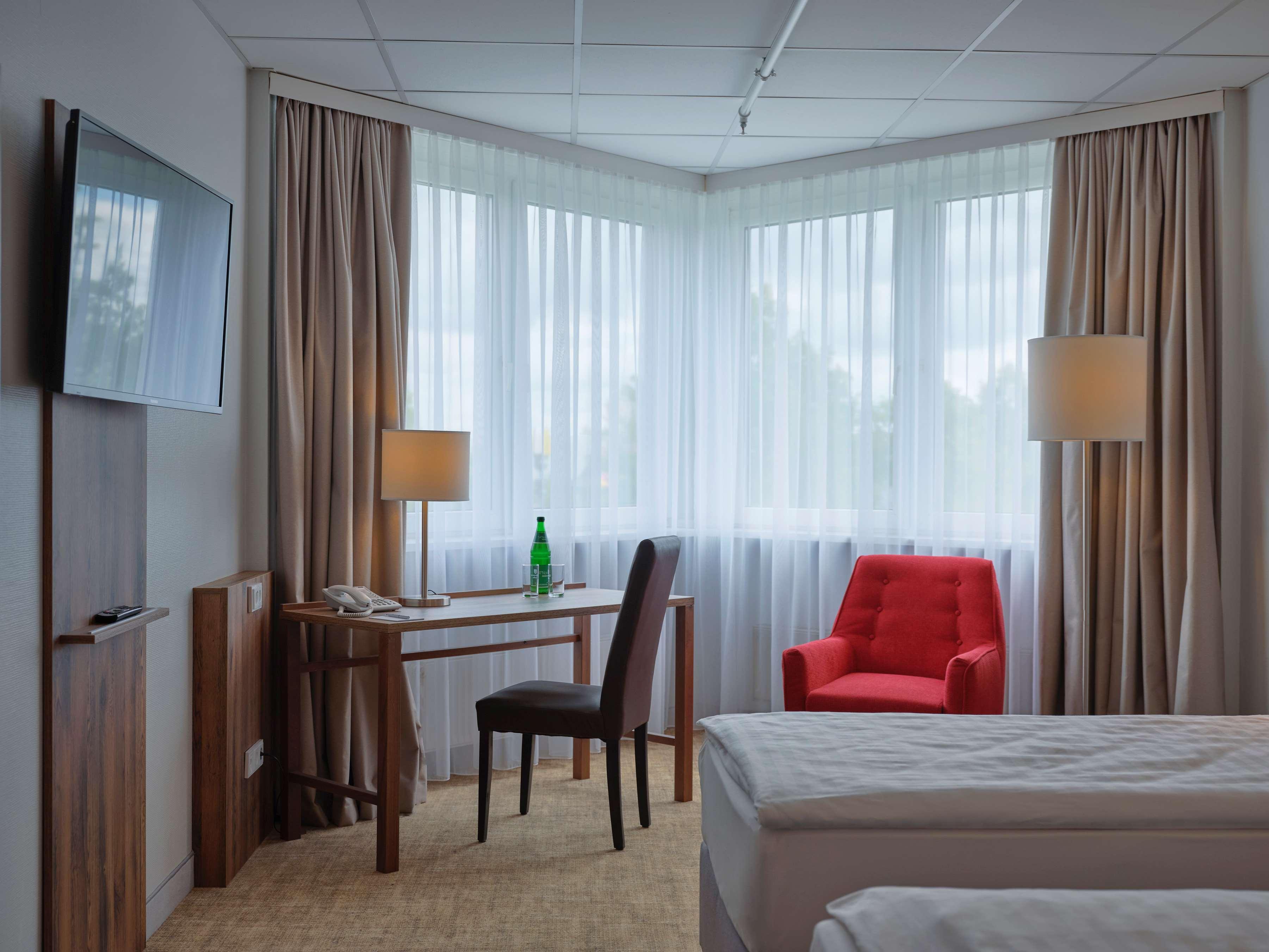 Best Western Hotel Prisma Ноймюнстер Экстерьер фото