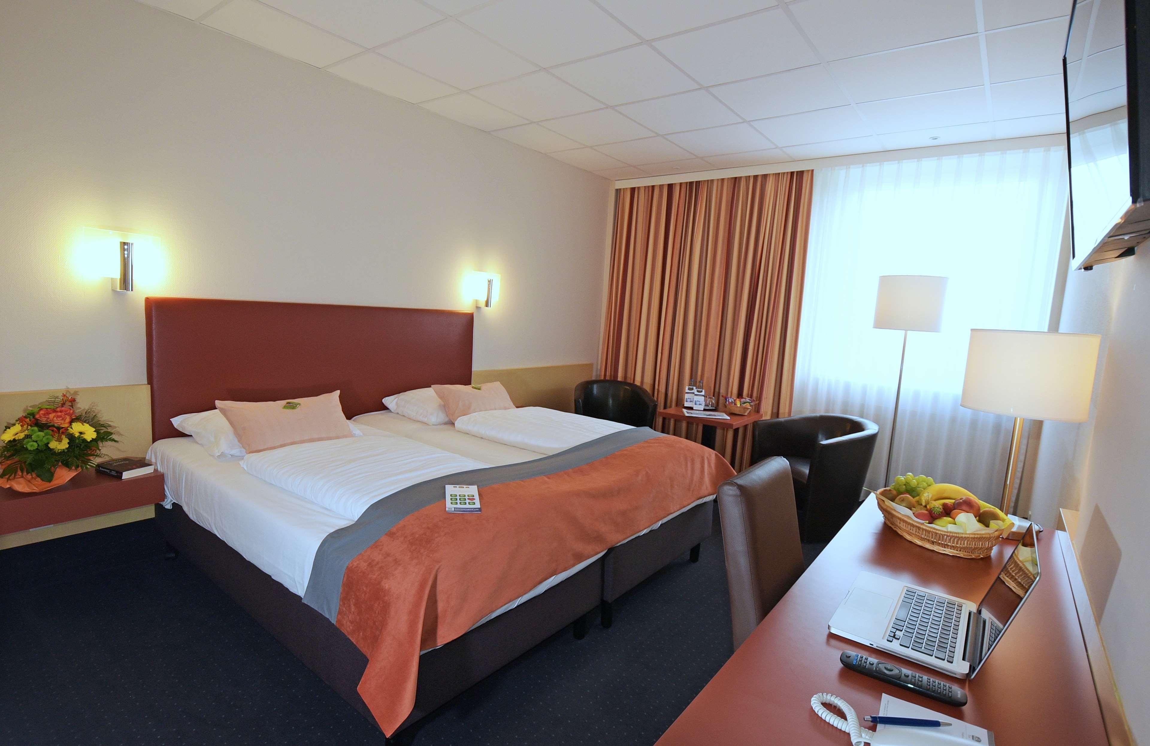 Best Western Hotel Prisma Ноймюнстер Экстерьер фото