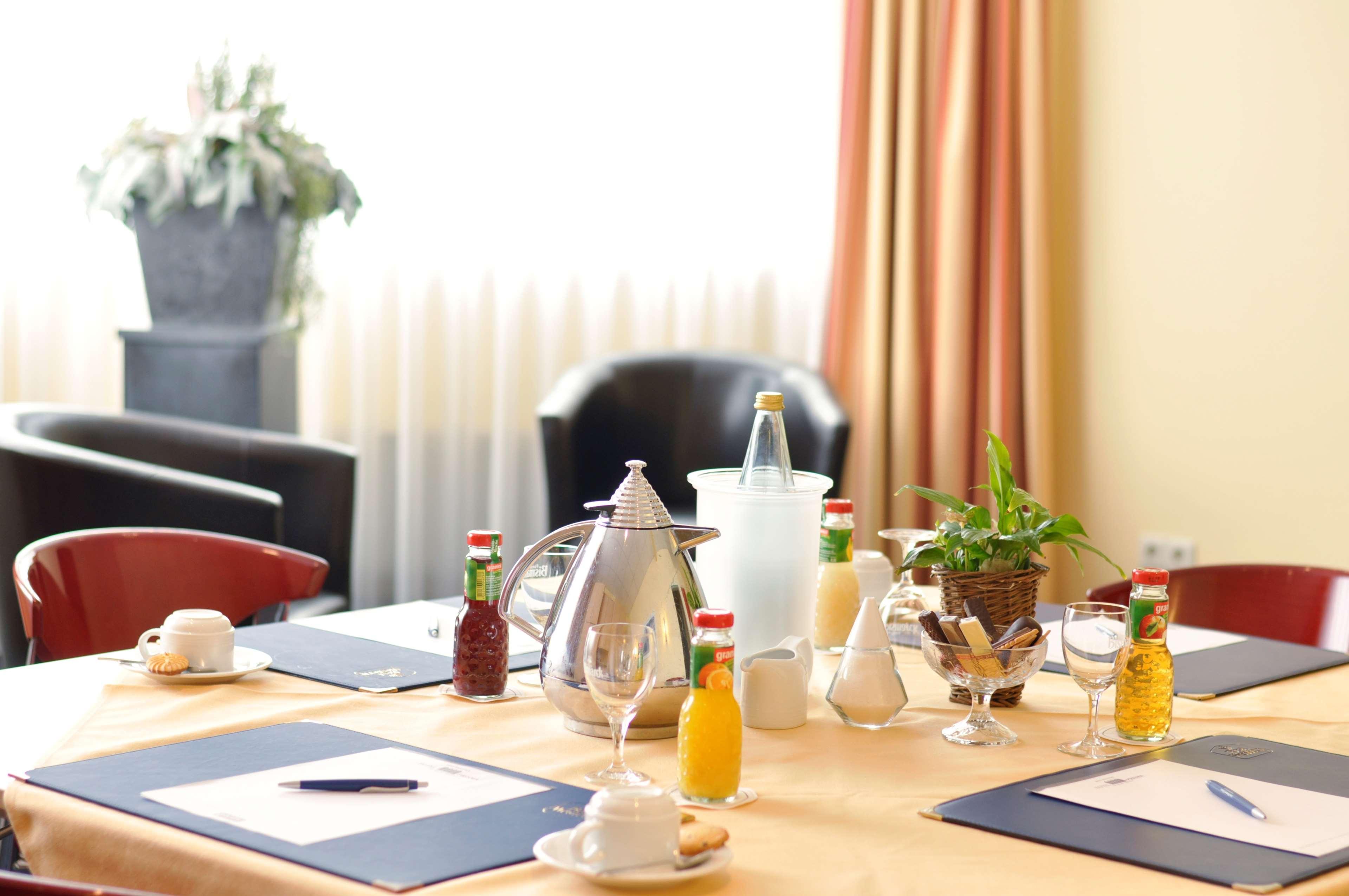 Best Western Hotel Prisma Ноймюнстер Экстерьер фото