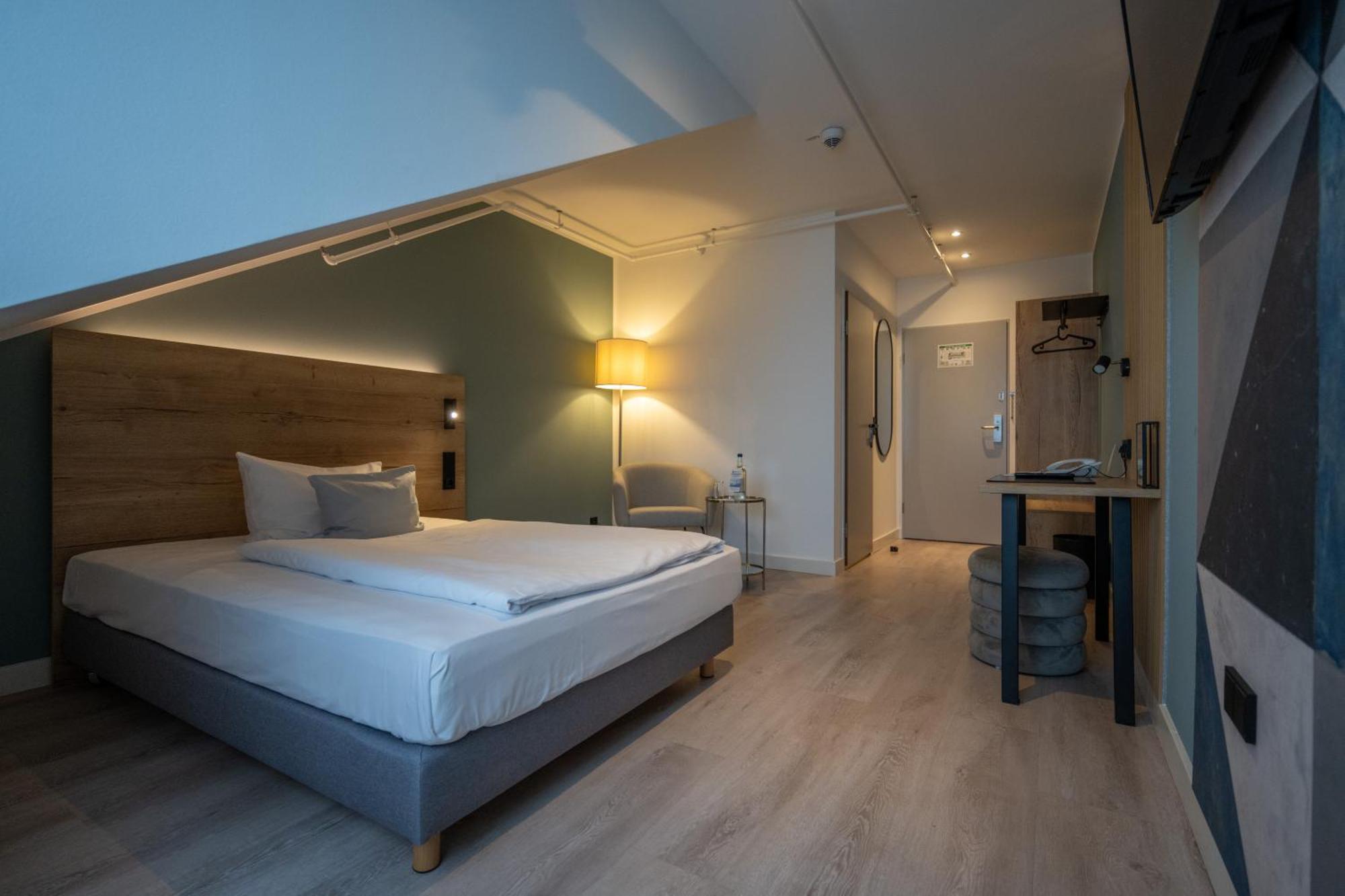 Best Western Hotel Prisma Ноймюнстер Экстерьер фото