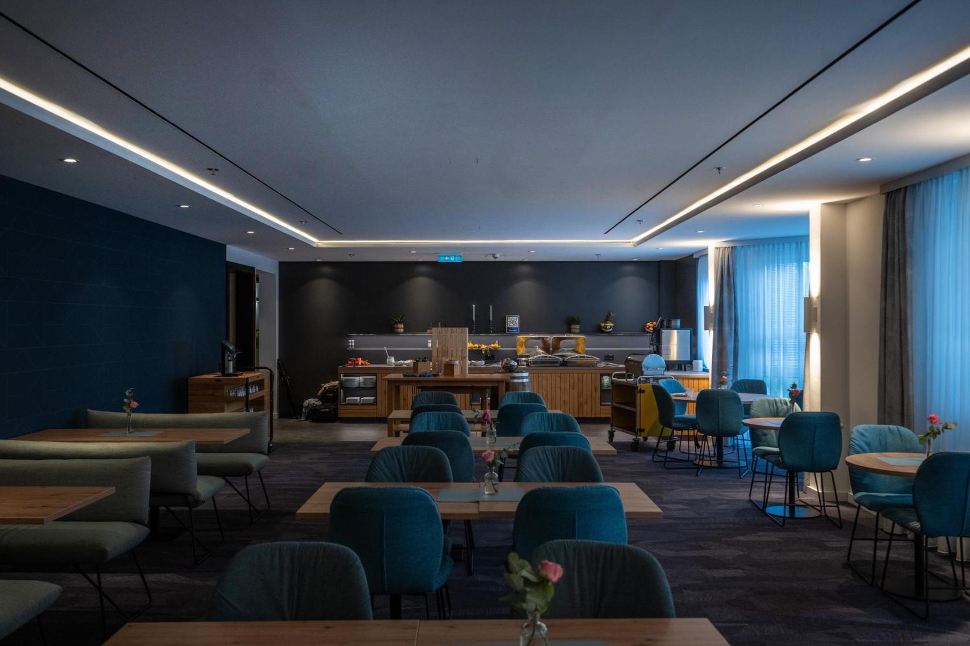 Best Western Hotel Prisma Ноймюнстер Экстерьер фото